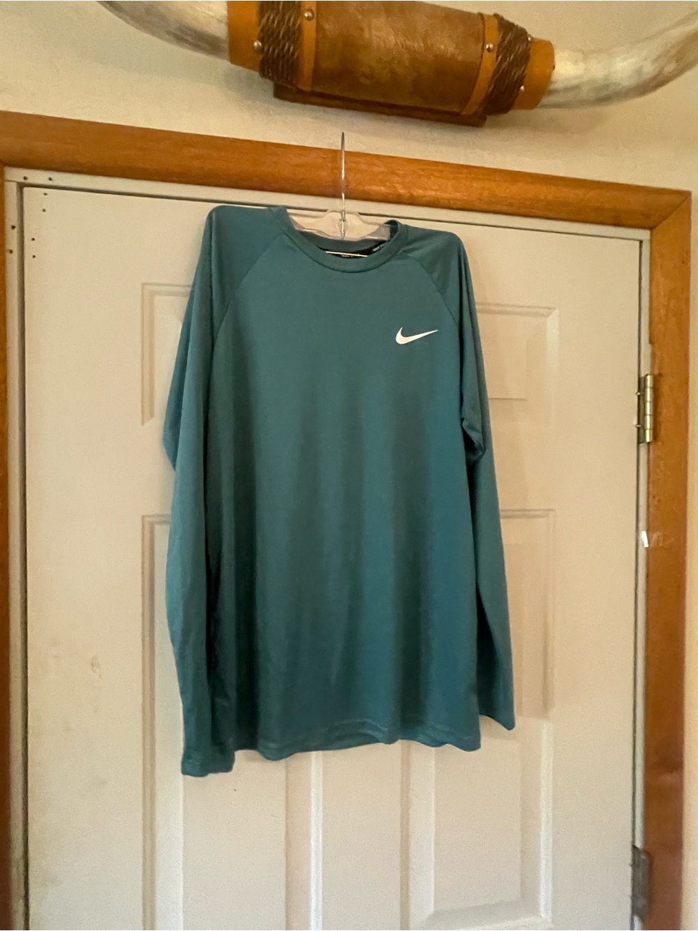 Nike Swim Dri-FIT Men's Long Sleeve Crew Neck T-Shirt UPF 40 medium